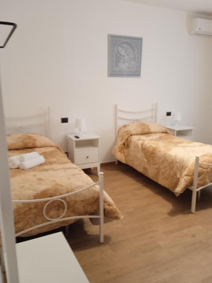 Bed And Breakfast Il Sole -Cinquefrondi Eksteriør billede