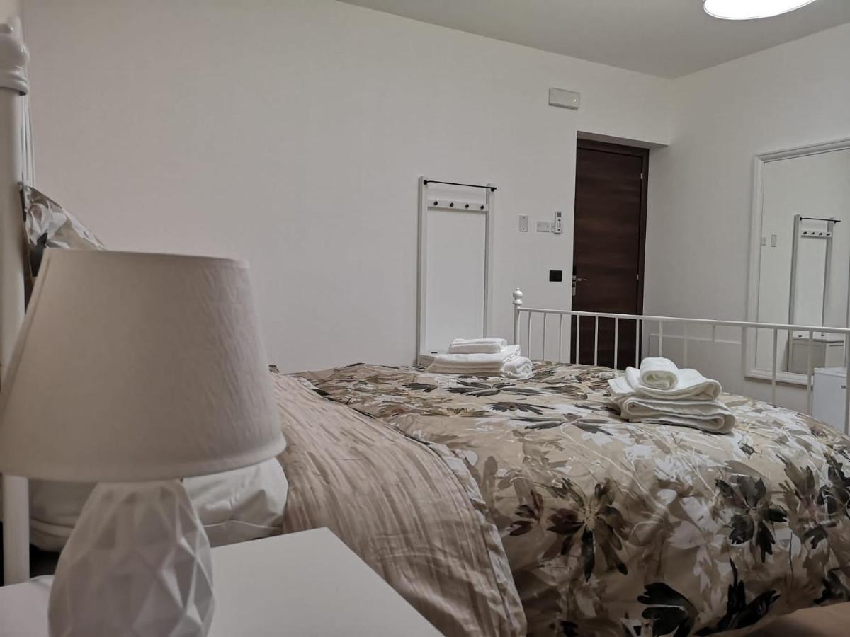 Bed And Breakfast Il Sole -Cinquefrondi Eksteriør billede